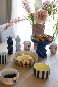 Bloomingville Hrnček Carry Rose 235 ml