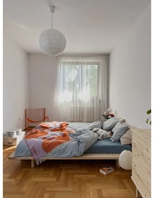 Dvojlôžková posteľ z borovicového dreva s roštom 180x200 cm Japan – Karup Design