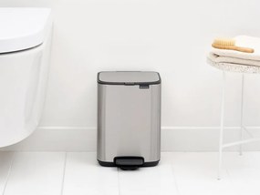Pedálový oceľový odpadkový kôš v matne striebornej farbe 4 l Bo – Brabantia