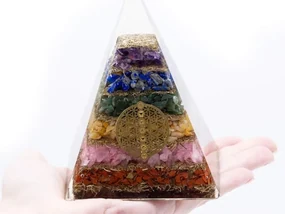 Orgonit pyramída Čakry a strom života 7,5cm