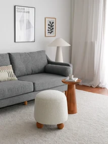 Plyšový puf Fumi 43 cm so 100% dreveným rámom, biely