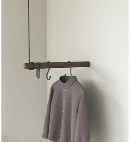 Hnedý nástenný vešiak z dubového dreva 50 cm Swing – LIND DNA