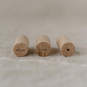 Eulenschnitt Drevené háčiky Oak Wood Hello Love – set 3 ks