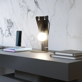 Stolná lampa Arby, čierne telo svietidla