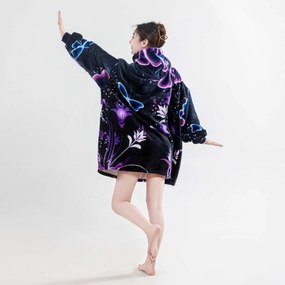 Baránková mikinová deka s rukávmi a kapucňou VIOLET BUTTERFLY, fialová