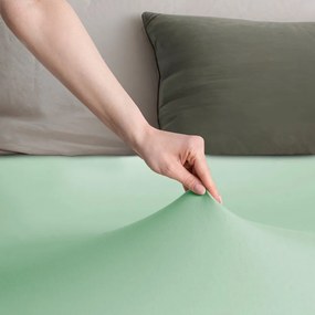 Svetlozelená napínacia plachta jersey 180x200 cm Amber – Restilo