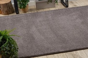 Metrážny koberec INDUS 40 hnedý