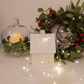 DECOLED Keramický domček, 8,5 x 6,9 x 12,9 cm, teplá biela, 2xLR44