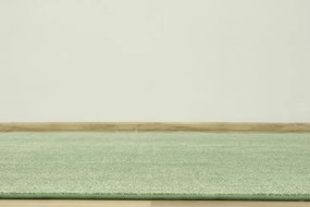 Metrážny koberec Carousel 40 NSF zelený