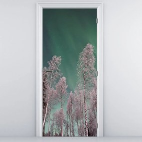 Fototapeta na dvere - Polárna žiara nad zmrznutými stromami (95x205cm)