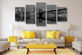 5-dielny obraz odraz Manhattanu vo vode v čiernobielom prevedení - 100x50