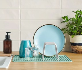 Odkvapkávač na riad so silikónovou podložkou