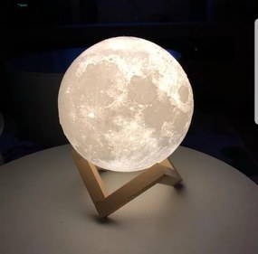 Zaparkorun LED lampička v dizajne Mesiaca Luna
