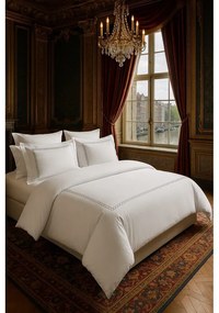 Biele obliečky na jednolôžko z bavlneného saténu s plachtou/6-dielne 140x200 cm Whispered Serenity – Mila Home Luxury