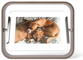Tmavohnedý drevený stojací rámček 19x24 cm Bellwood – Umbra