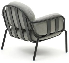 Sivé kovové záhradné kreslo Joncols – Kave Home