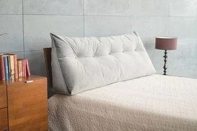 Vankúš 140 cm Naturlig Trinny (sivá). Akcia -30%. Vlastná spoľahlivá doprava až k Vám domov. 1034720