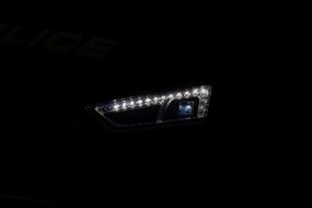 Ramiz Elektrické autíčko Audi R8 Polícia na batérie + diaľkové ovládanie + EVA + pomalý štart + MP3 LED