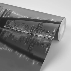 Samolepiaca fototapeta čiernobiely most v Manhattane - 150x100