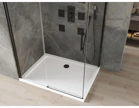 Mexen Omega, sprchovací kút s posuvnými dverami 110 (dvere) x 70 (stena) cm, 8mm číre sklo, čierny profil + slim sprchová vanička biela s čiernym sifónom, 825-110-070-70-00-4010B