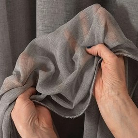 Sivá záclona PETRA v prirodzenom vzhľade ukončená olovkom  - šité na mieru