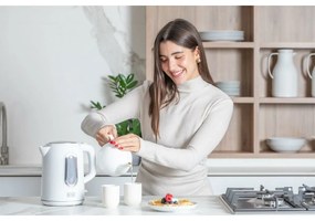 Black+Decker BXKE2204E Rýchlovarná kanvica, biela
