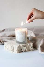 Bella Rose Ručne liata sójová sviečka Katedrála 220 g