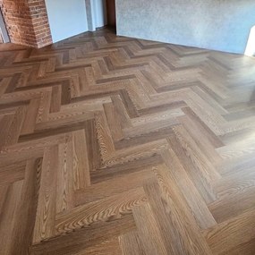 Egibi, Vinylová podlaha kliková Canadian Design Herringbone London, 625 x 125 mm