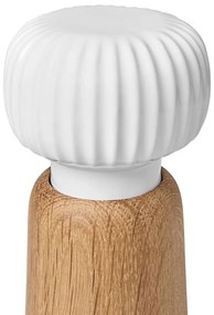 Mlynček z dubového dreva na korenie s bielym detailom z porcelánu Kähler Design Hammershoi, výška 17,5 cm