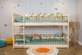Detská poschodová posteľ s Montessori lôžkom z masívu borovice BOLEK - 200x90 cm - PRÍRODNÁ