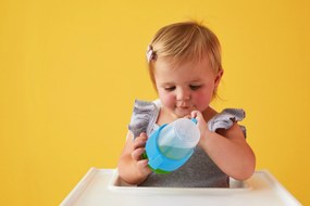 360° netečúci učiaci hrnček 250 ml - modrá/zelená