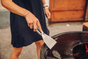 Ohnisko Bowl s podstavcom a grilovacími platňami vysoké 70 cm 4 diely