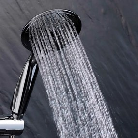 Plastová sprchová súprava v matne striebornej farbe s ručnou sprchou 70 cm Hydro – douceur d'intérieur