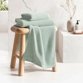 Goldea bavlnený froté uterák / osuška micro pure - eukalyptus 70 x 140 cm