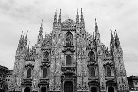 Samolepiaca fototapeta Milánska katedrála v čiernobielom - 450x300