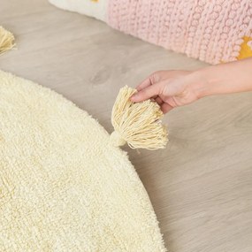 Žltý prateľný ručne tkaný bavlnený detský koberec ø100 cm You're My Sunshine – Lorena Canals