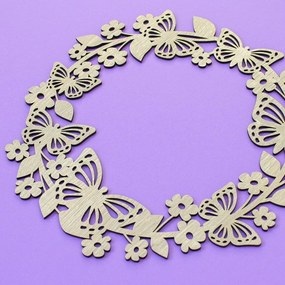 Letný kvetinový veniec na dvere z dreva - Motýle | DUBLEZ