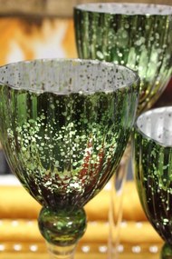 Zelené sklenené svietniky na stopke 3-set