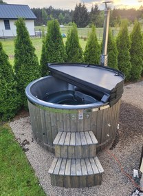 Drevená celoročná záhradná vírivka s hydromasážou 200 cm
