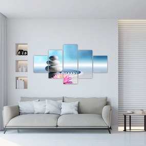 Obraz piesku, ľalie a spa kameňov (125x70 cm), 40 ďalších rozmerov