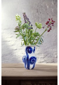 Modrá ručne maľovaná váza z kameniny Tulle – Kähler Design