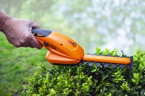 Profi Tools Aku nožnice 2v1 KT-01