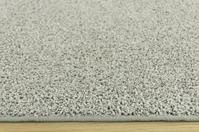 Metrážny koberec Mabelie 372 sivý