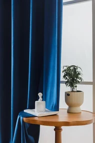 Kráľovsky modrý zatemňovací záves VELVET 140x270 cm Zavesenie: Riasiaca páska