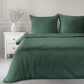 Dekorstudio Saténové posteľné obliečky VERA s jemnými prúžkami v zelenej farbe Rozmer posteľných obliečok: Šírka x Dĺžka: 220x200cm + 2 ks 70x80 cm