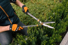 Záhradné nožnice s rovnou čepeľou