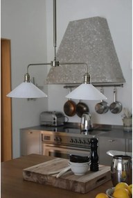 Biele/v mosadznej farbe kovové závesné svietidlo so skleneným tienidlom Vela – Markslöjd