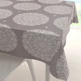 Biante Bavlnený štvorcový obrus Sandra SA-547 Krémové mandaly na béžovosivom 130x130 cm