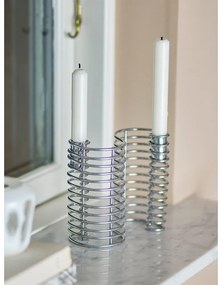 Kovový svietnik Wavela – Bloomingville