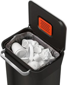 Čierny nášľapný oceľový odpadkový kôš 30 l Titan – Joseph Joseph